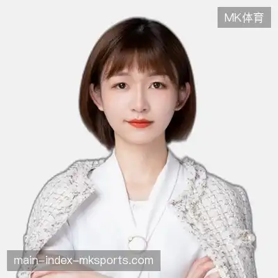 何磊